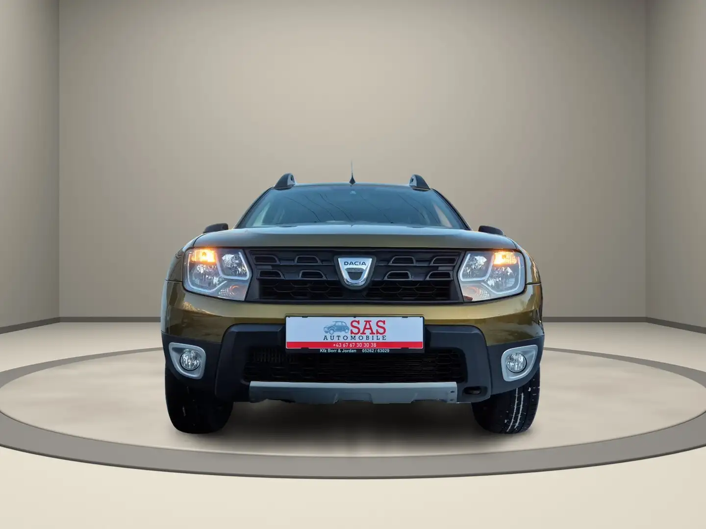 Dacia Duster Grün - 2