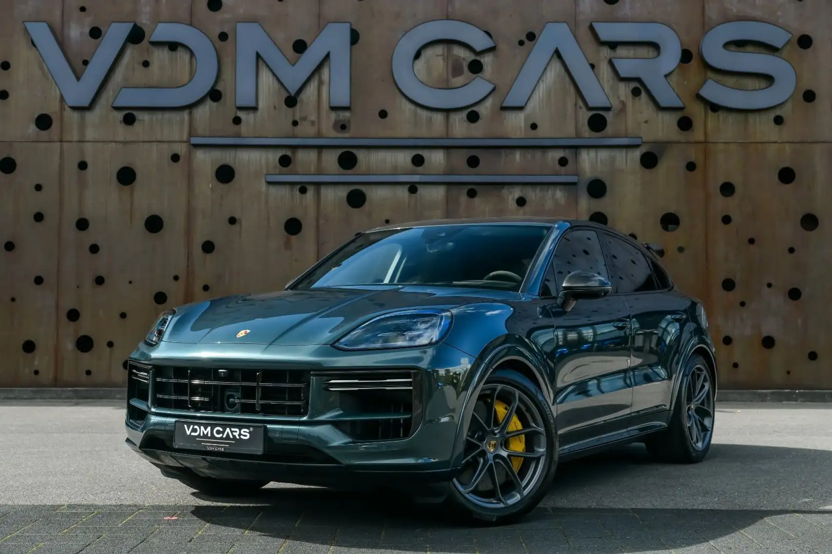 Porsche Cayenne Coupe Turbo E-Hybrid *PTS*CARBON*18-WEG* Vert - 1