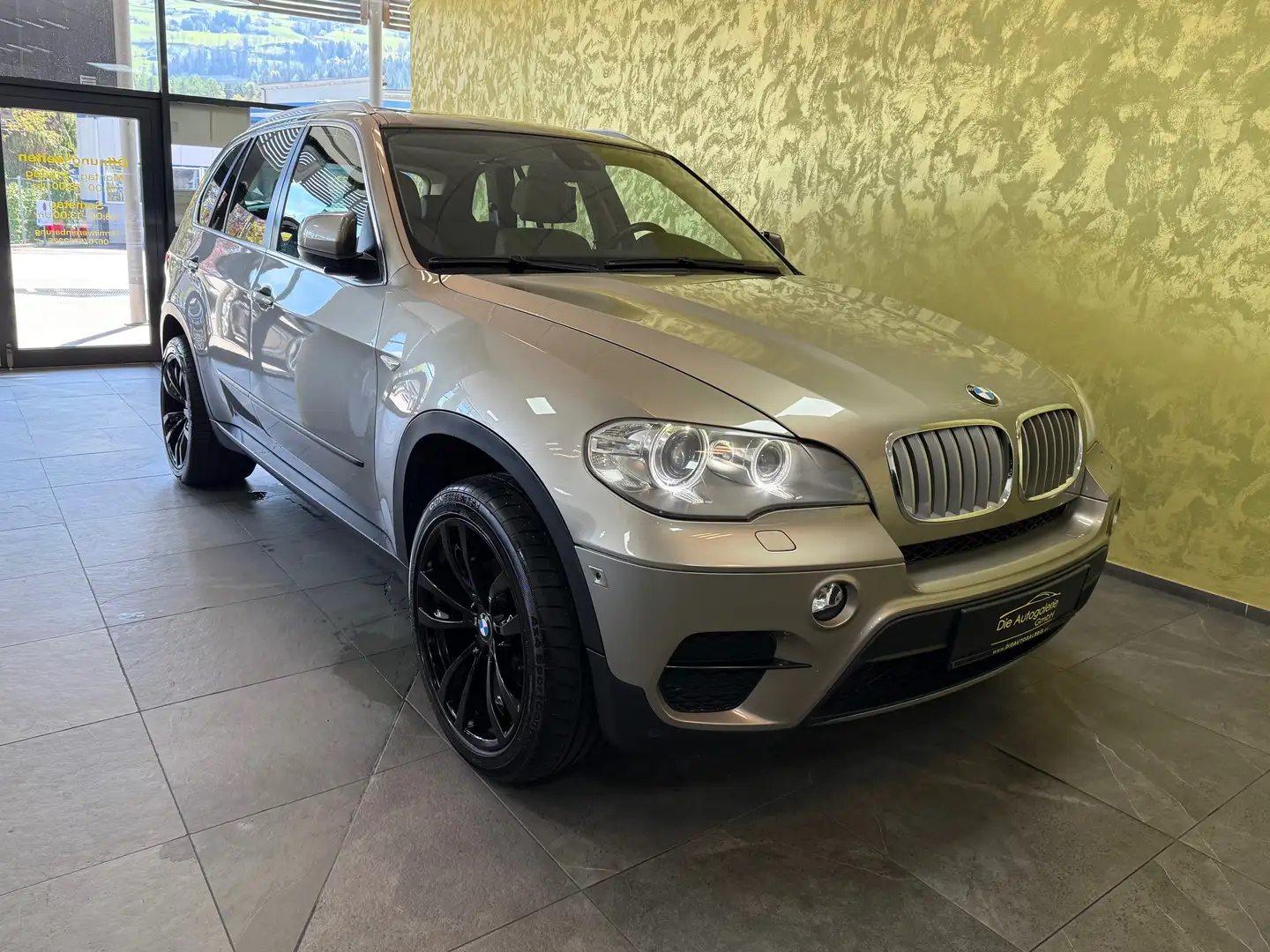 BMW X5 xDrive30d *PANORAMA*KOMFORTSITZE*AHK.* - 2