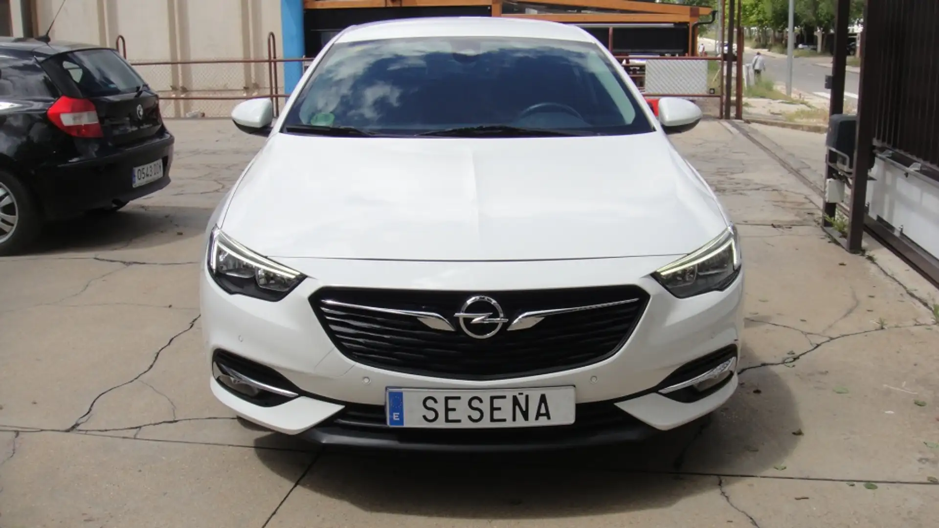 Opel Insignia 1.6CDTI ecoFlex S&S Selective 136 Blanc - 2