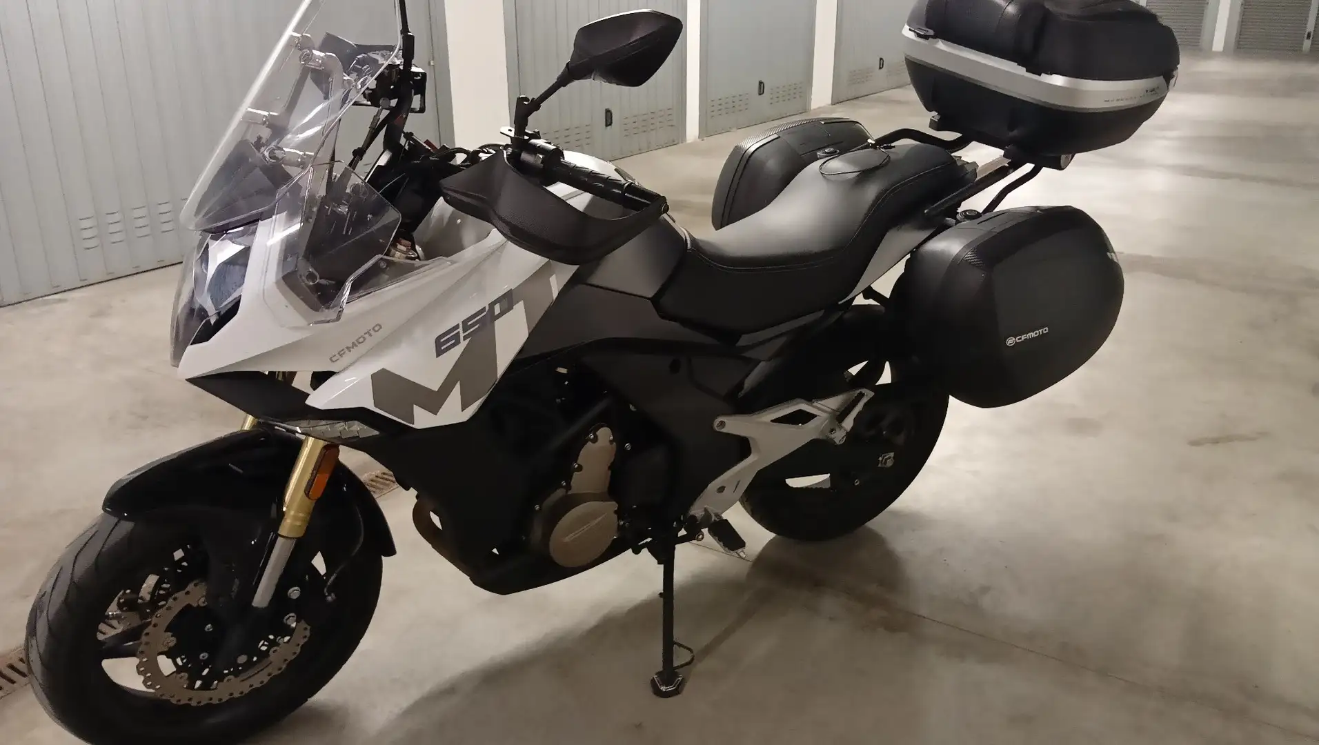 CFMOTO 650 MT Szürke - 1