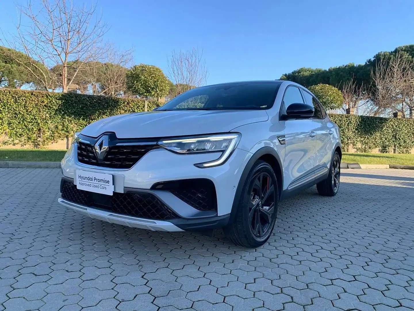Renault Arkana Hybrid E-Tech 145 CV R.S. Line Bianco - 1
