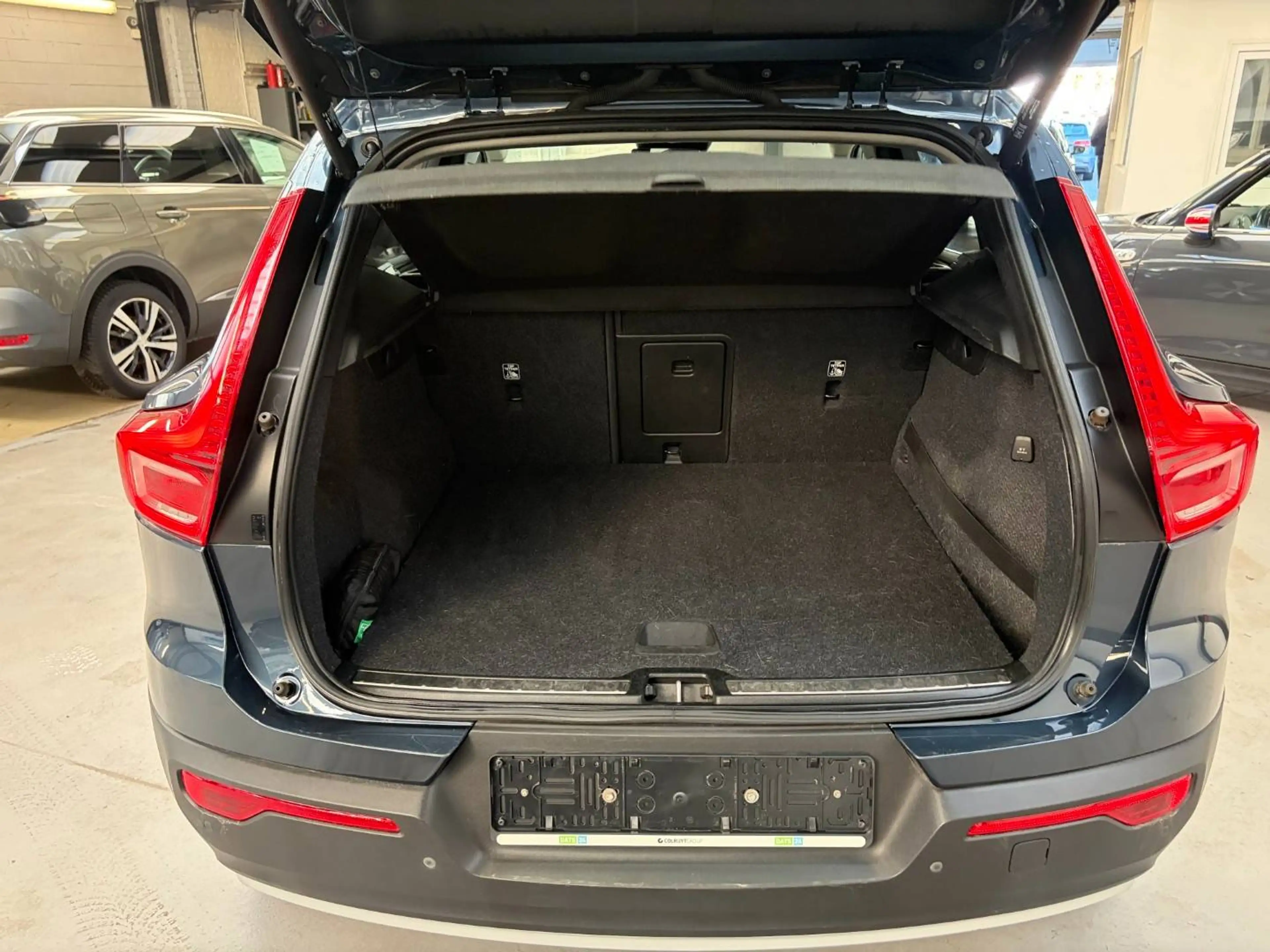 Volvo XC40 XC40 1.5 T5 PHEV Inscription — photo 14