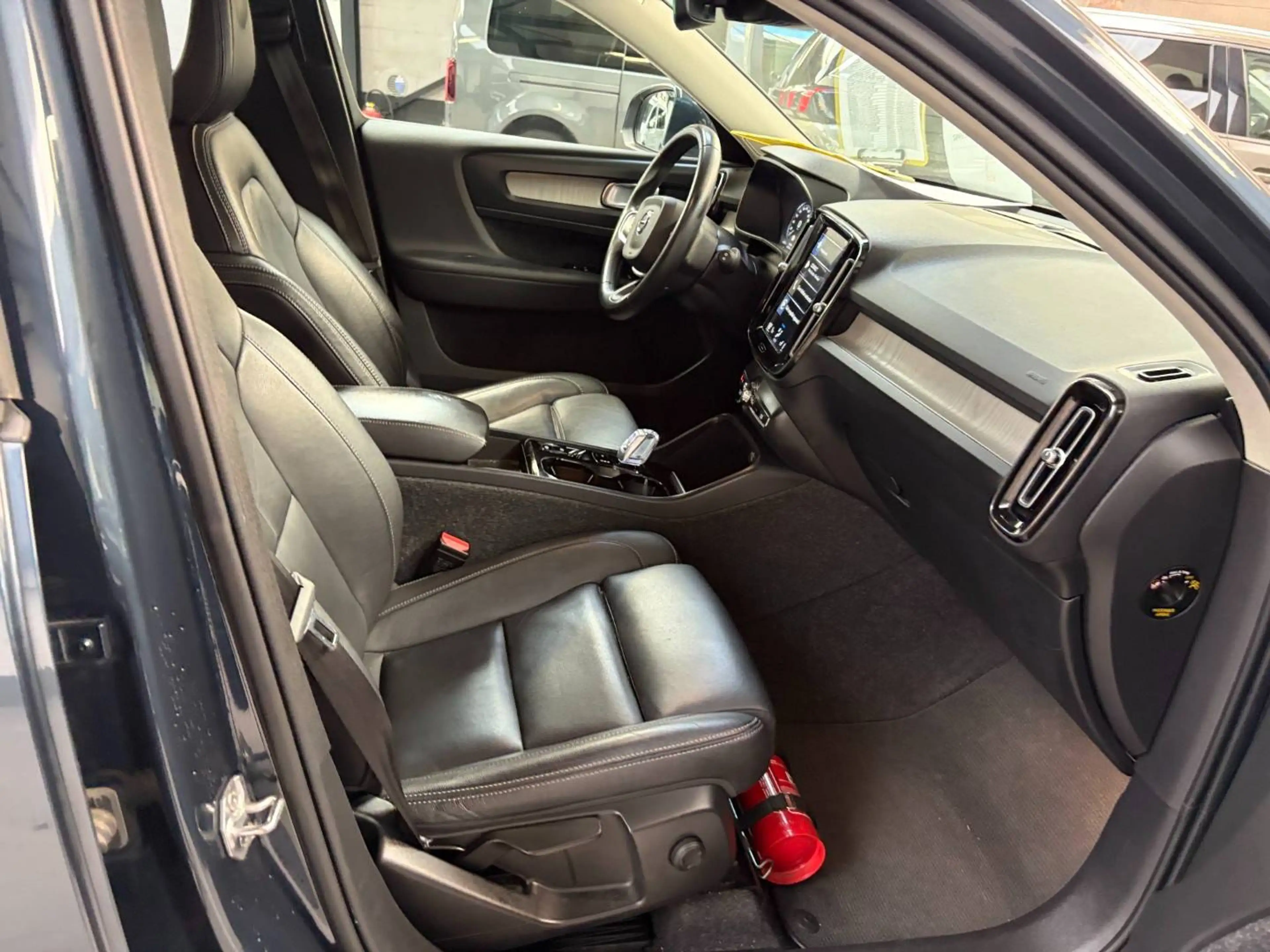 Volvo XC40 XC40 1.5 T5 PHEV Inscription — photo 11