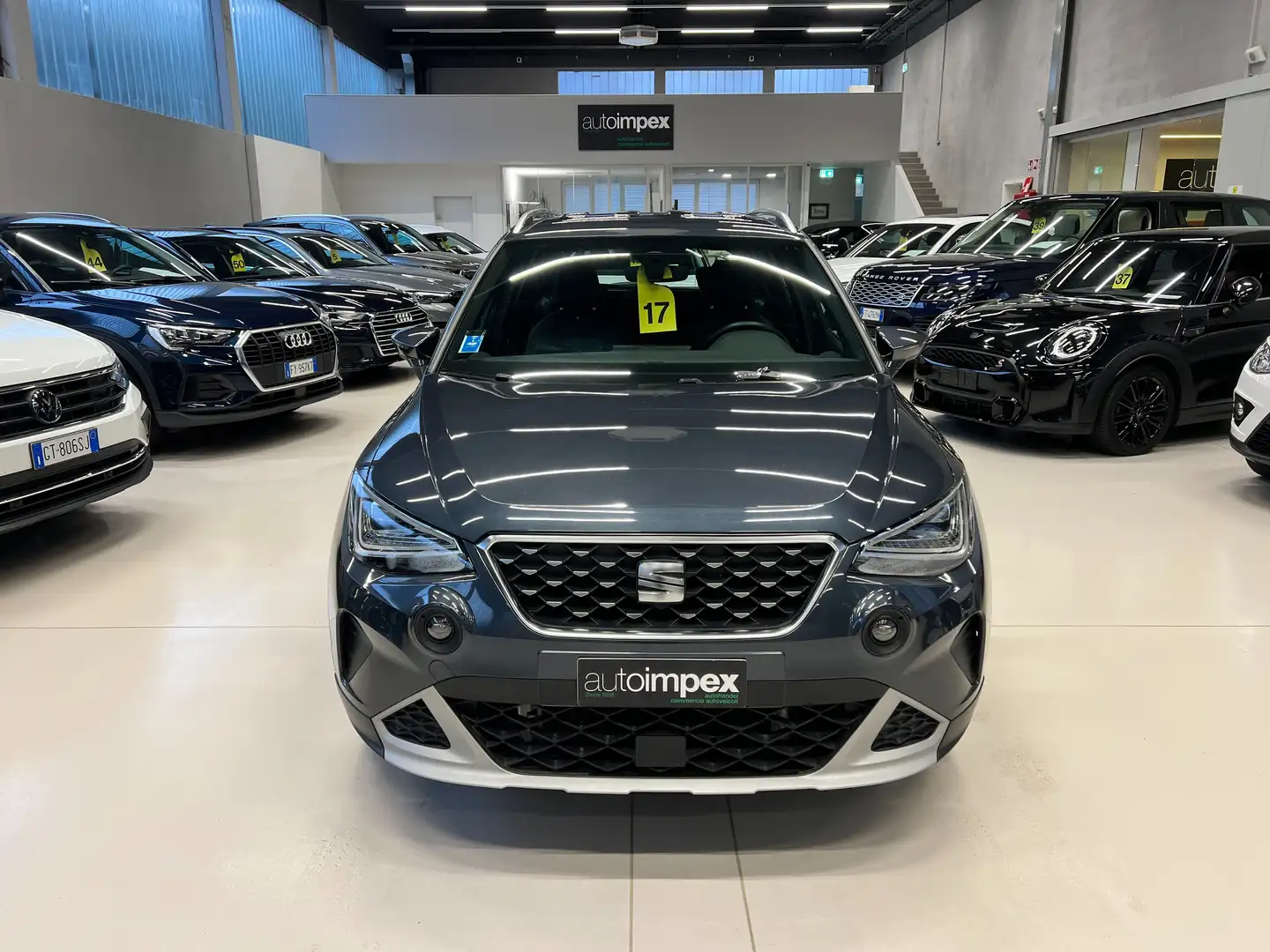 SEAT Arona Arona 1.0 ecotsi Xperience 110cv dsg Grijs - 2