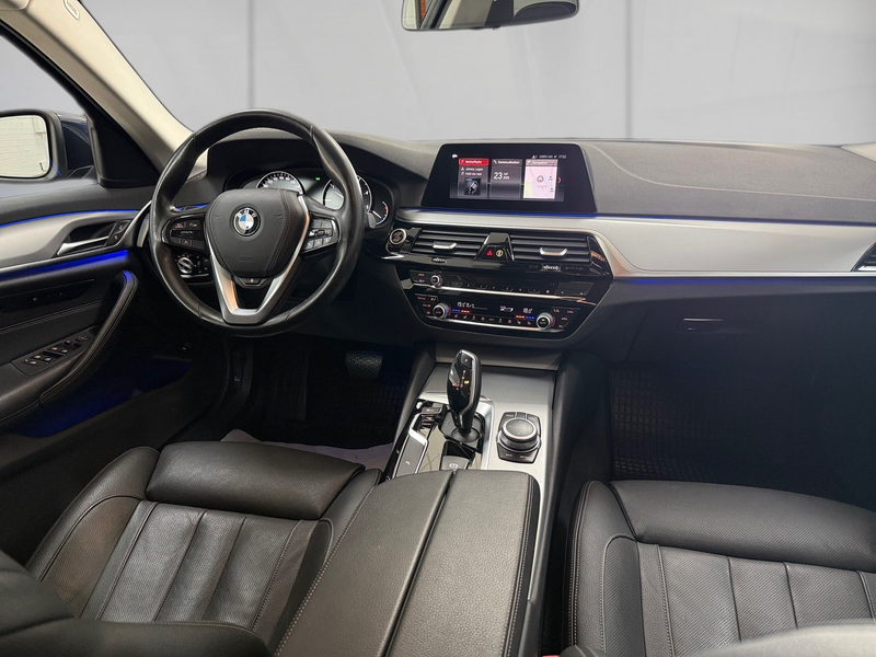 BMW 520 d Touring*RFK*STZBLFT*SHZ*AHK* — photo 11