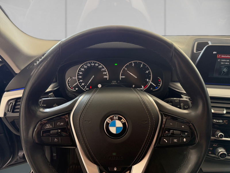 BMW 520 d Touring*RFK*STZBLFT*SHZ*AHK* — photo 13