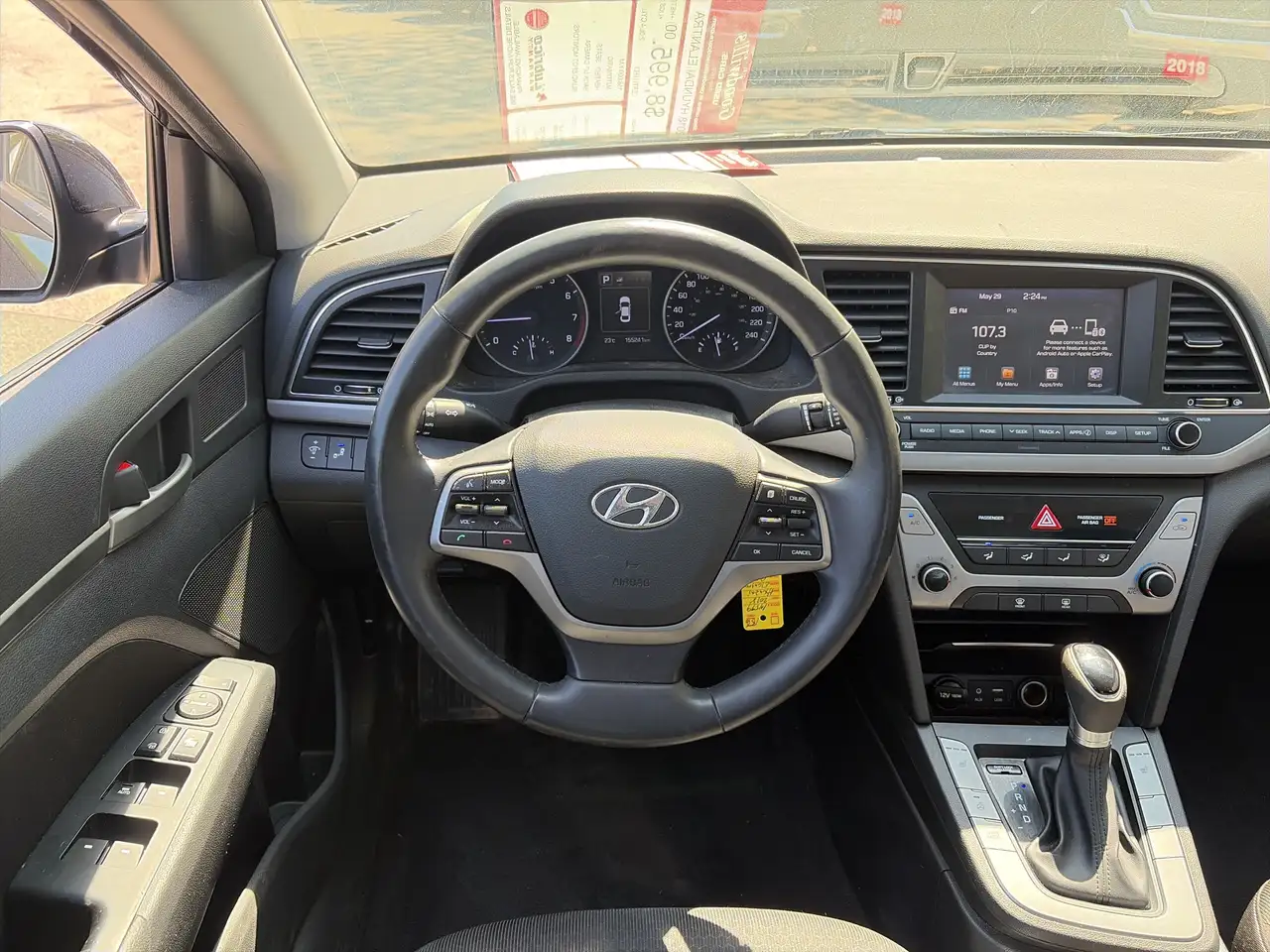 Hyundai ELANTRA снимка Hyundai ELANTRA