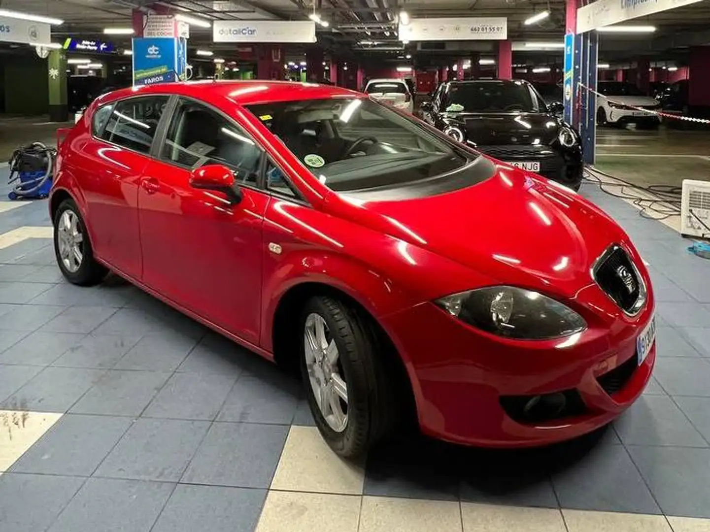 SEAT Leon León 1.9TDI Stylance Stylance Rojo - 1