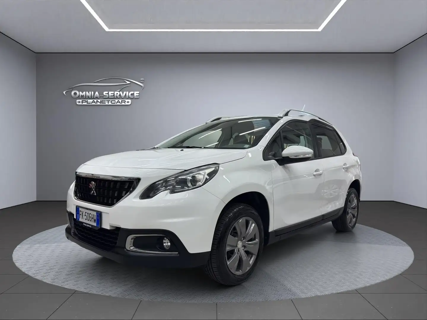 Peugeot 2008 PureTech 82 Active Weiß - 1