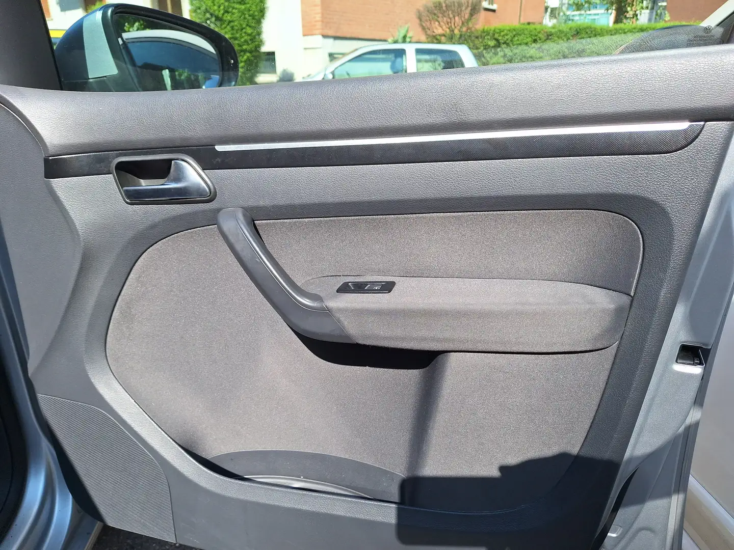 Volkswagen Touran Touran II 2010 2.0 tdi Highline Argento - 2