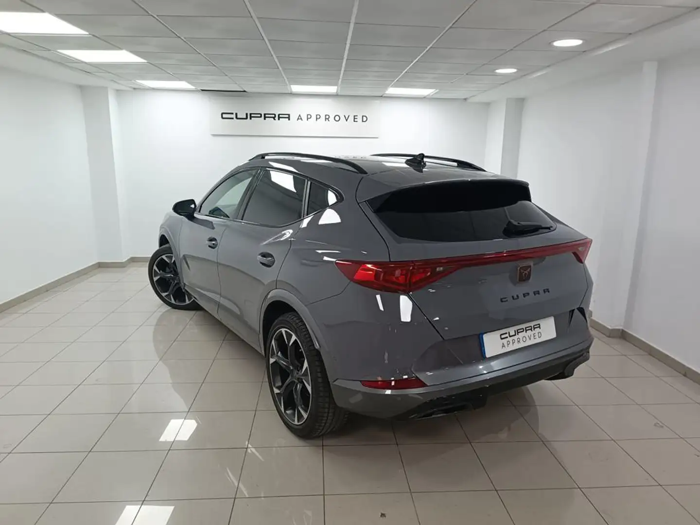 CUPRA Formentor 1.5 TSI 150 DSG Gris - 2