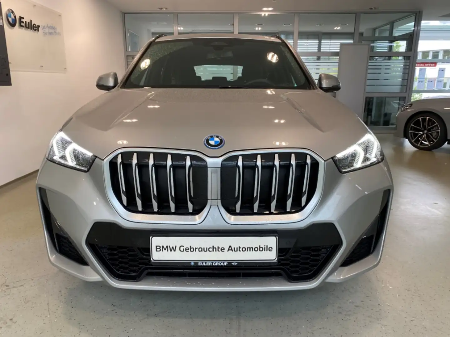 BMW X1 25e M-Sport Kamera ad.LED AppleCarplay Komf.Zugang Silber - 2