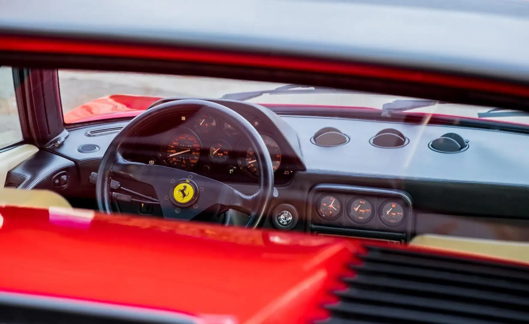 Ferrari 208 GTS Turbo Rosso - 2