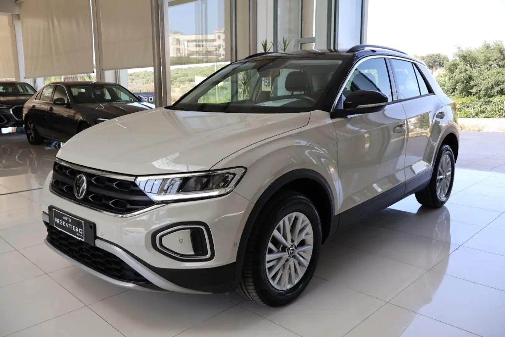 Volkswagen T-Roc 2.0 TDI SCR Life bicolor led carplay Bianco - 1