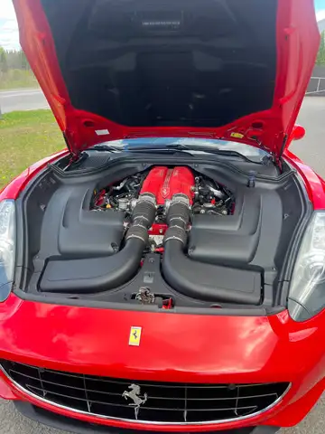 Ferrari California 2011 — photo 5