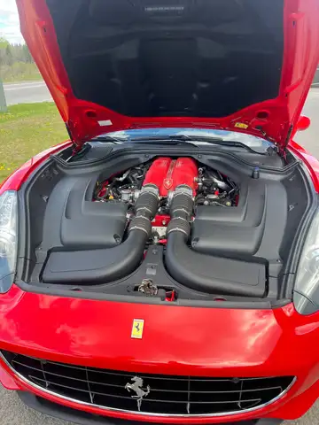 Ferrari California 2011 — photo 4