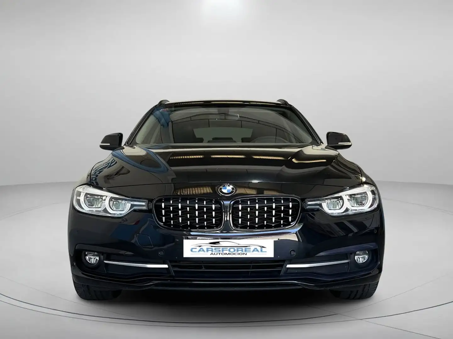 BMW 318 318d Touring Schwarz - 2
