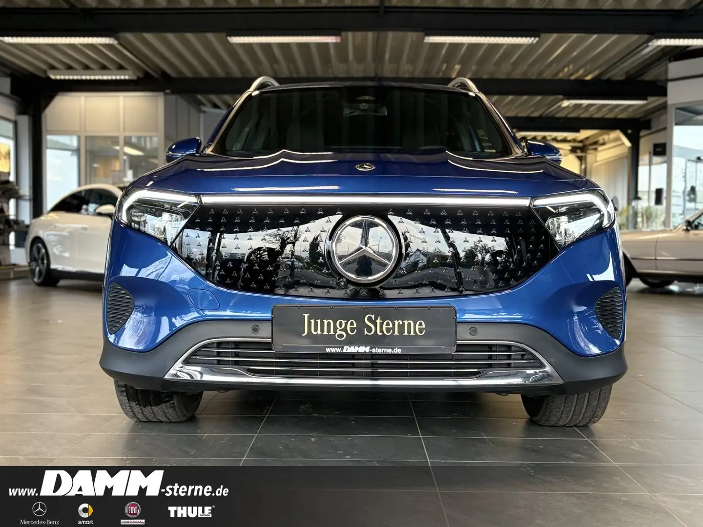 Mercedes-Benz EQB 300 EQB 300 4M Progr. Adv.+/7-Sitze/360°/FAP/+Flex Blau - 2