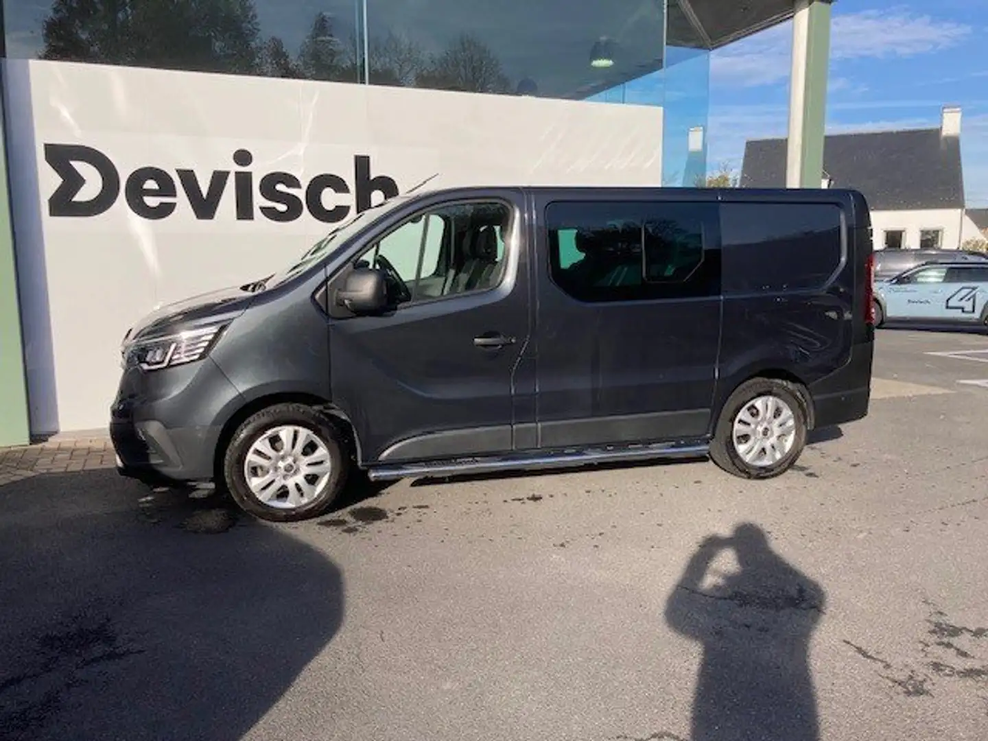 Renault Trafic dubbele cabine 6 zit aut 150pk Gris - 2