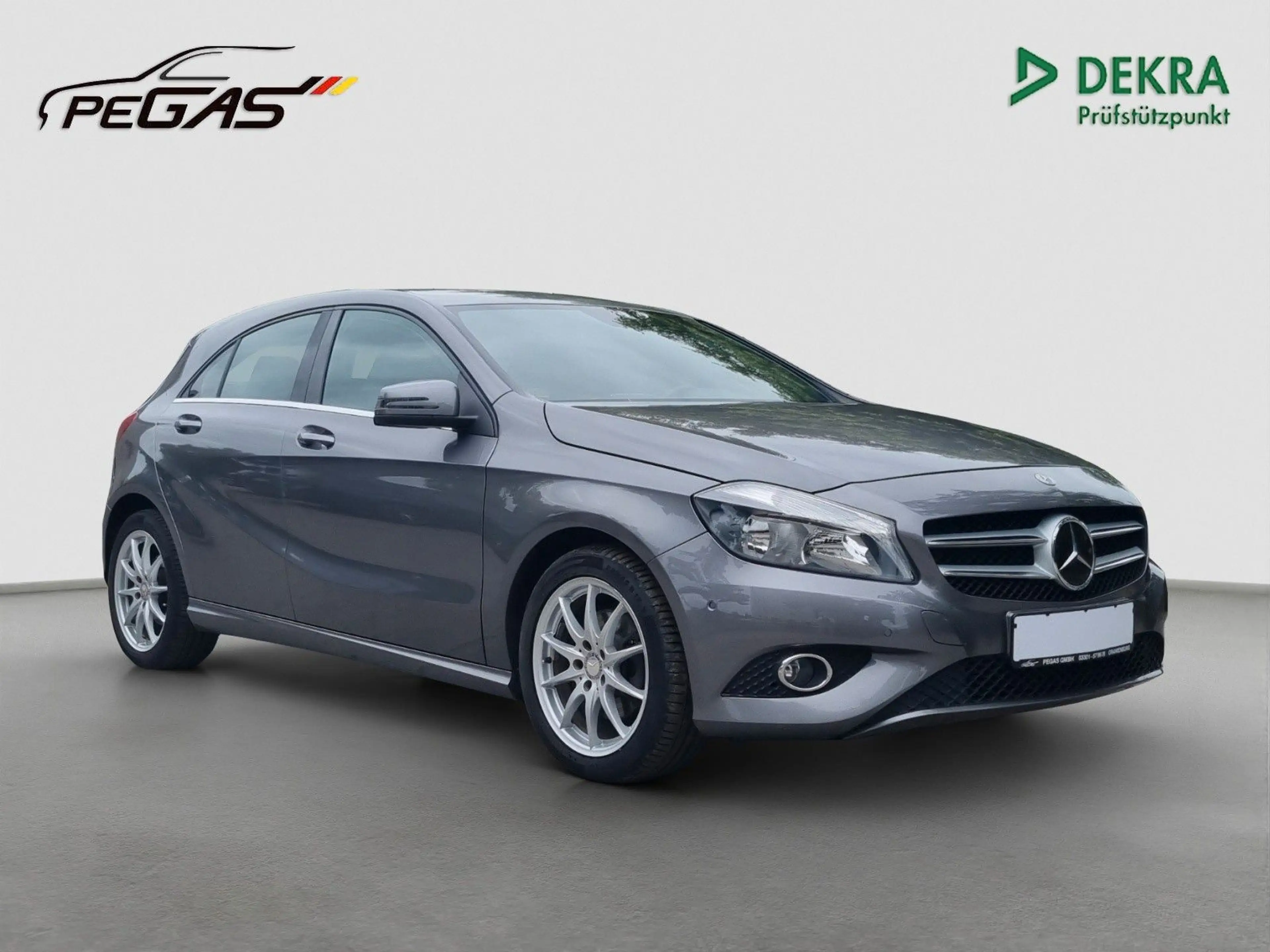 Mercedes-Benz A 180 A180 BlueEfficiency Urban  TÜV/SERVICE/GARANTIE — photo 3