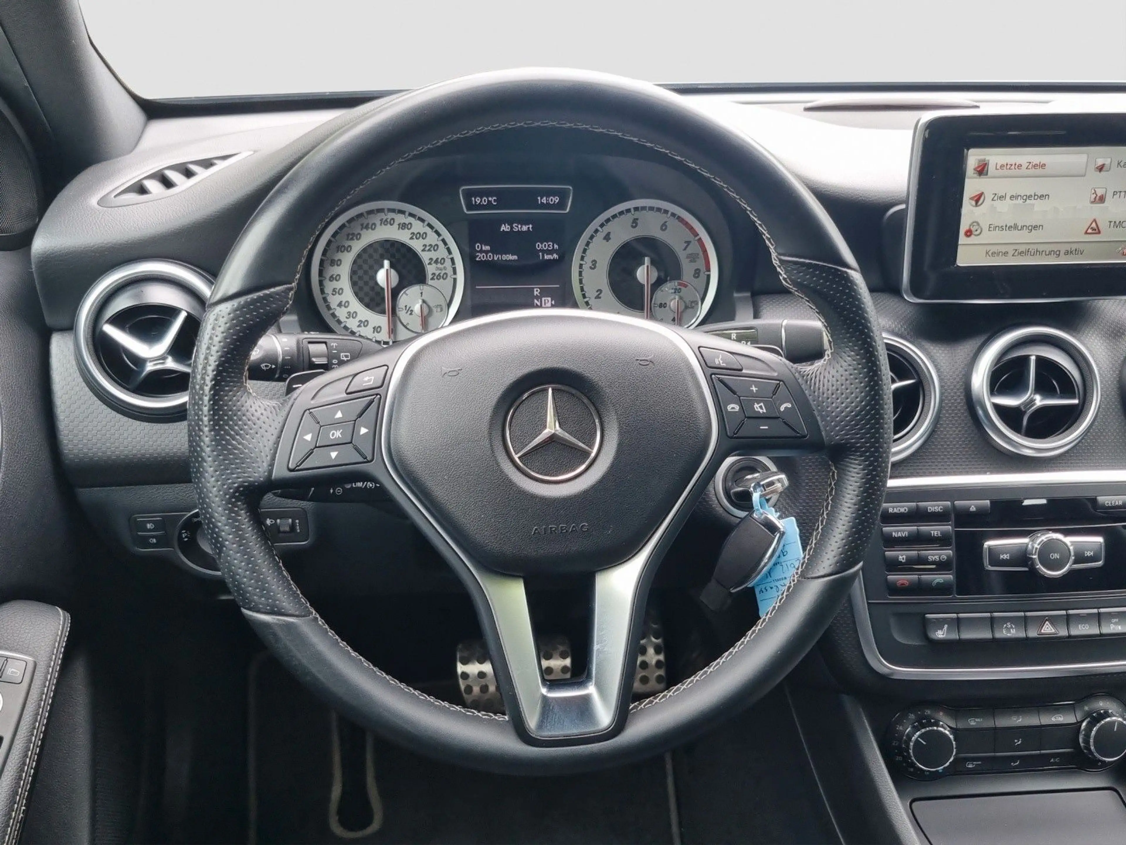 Mercedes-Benz A 180 A180 BlueEfficiency Urban  TÜV/SERVICE/GARANTIE — photo 10