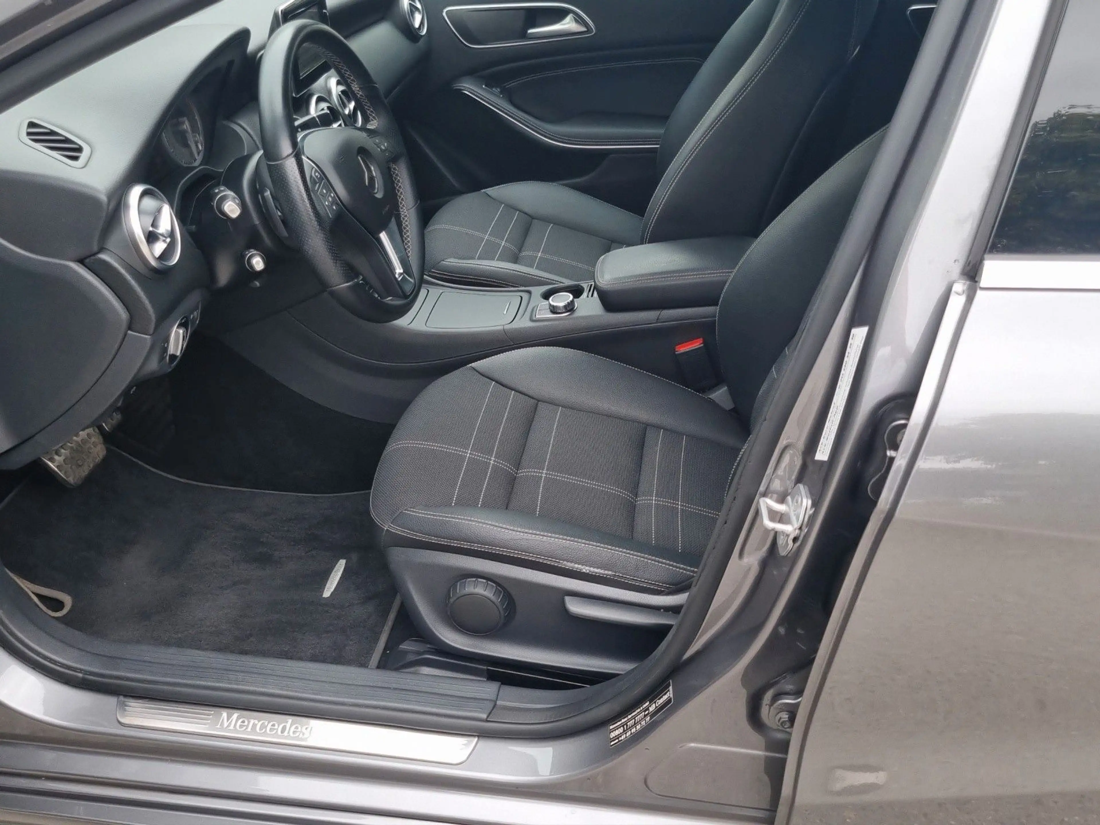 Mercedes-Benz A 180 A180 BlueEfficiency Urban  TÜV/SERVICE/GARANTIE — photo 9
