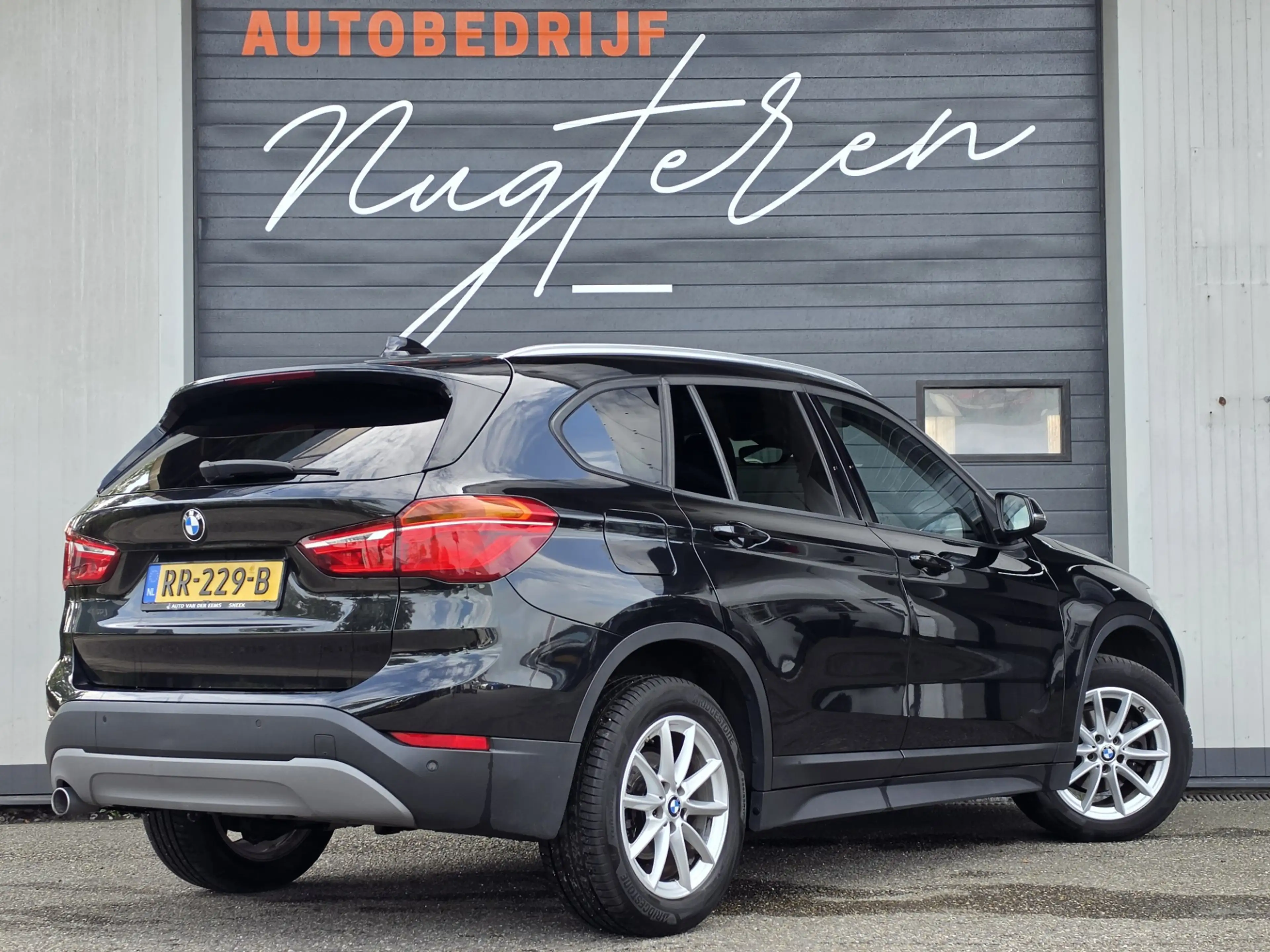 BMW X1 SDrive16d Executive|Panoramadak|LED|Stoelverwarmin — photo 4