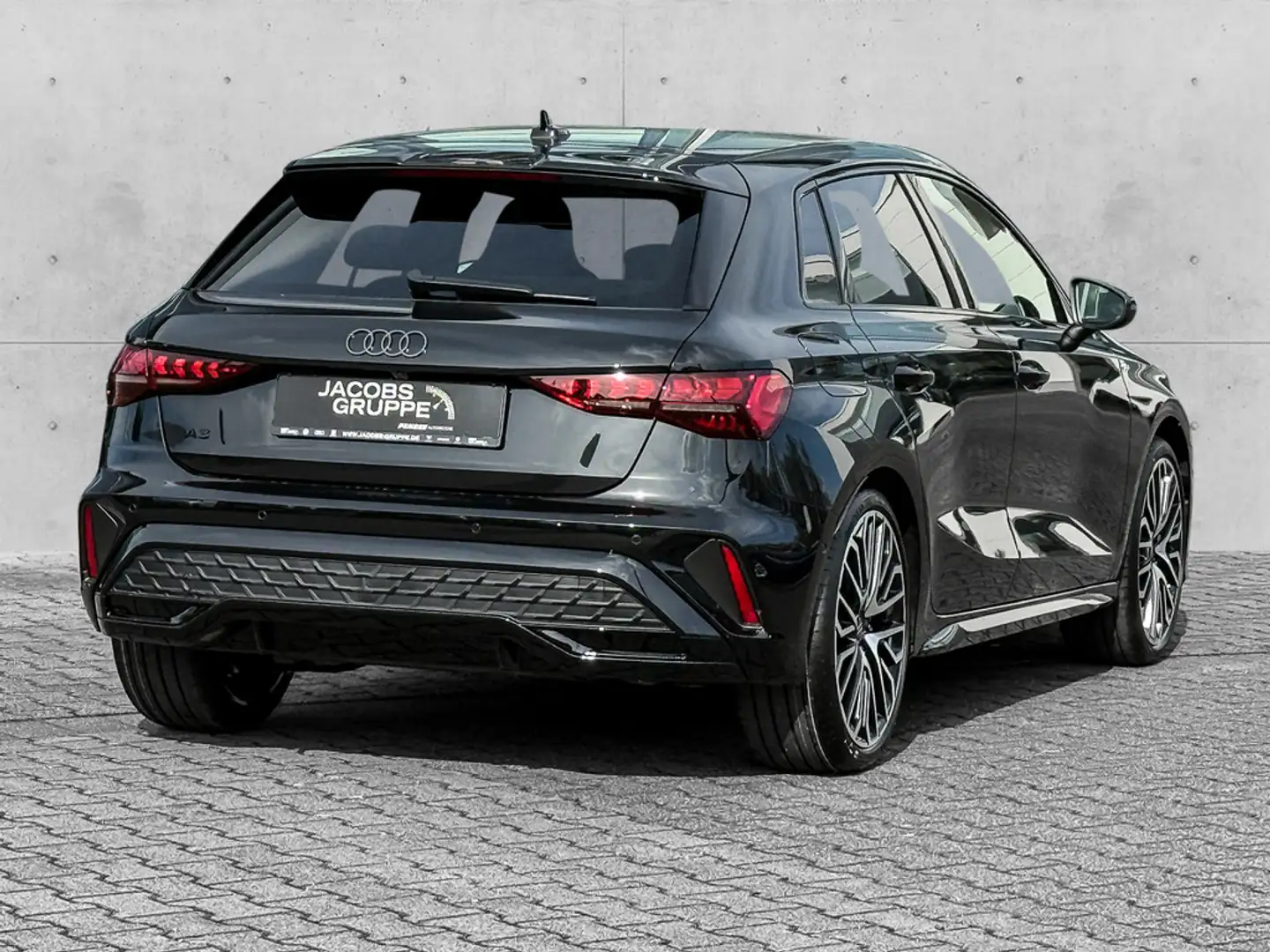 Audi A3 Sportback S line 35 TFSI 110150 S-Line, Interieur- Zwart - 2