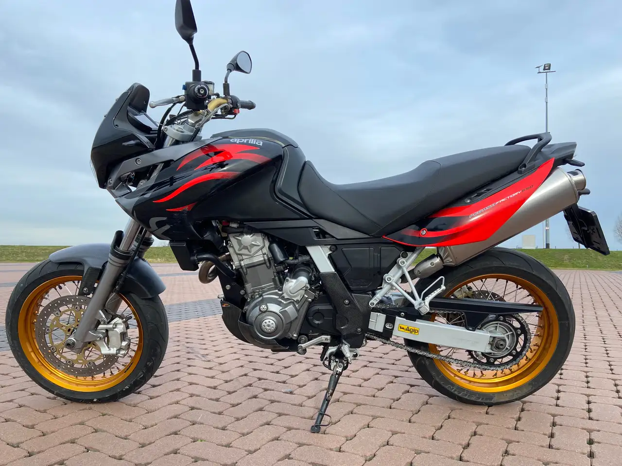 Aprilia Pegaso 650