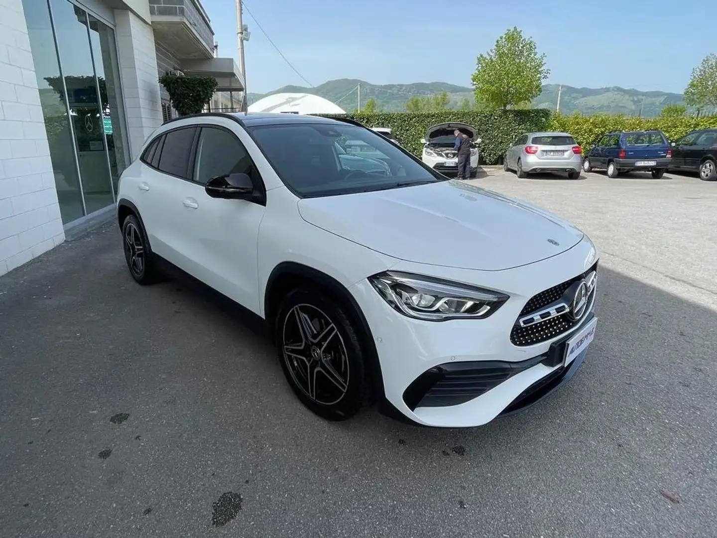 Mercedes-Benz GLA 200 GLA 200 d Premium Amg  4matic auto Bianco - 1