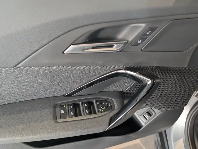 BMW X2 view 13
