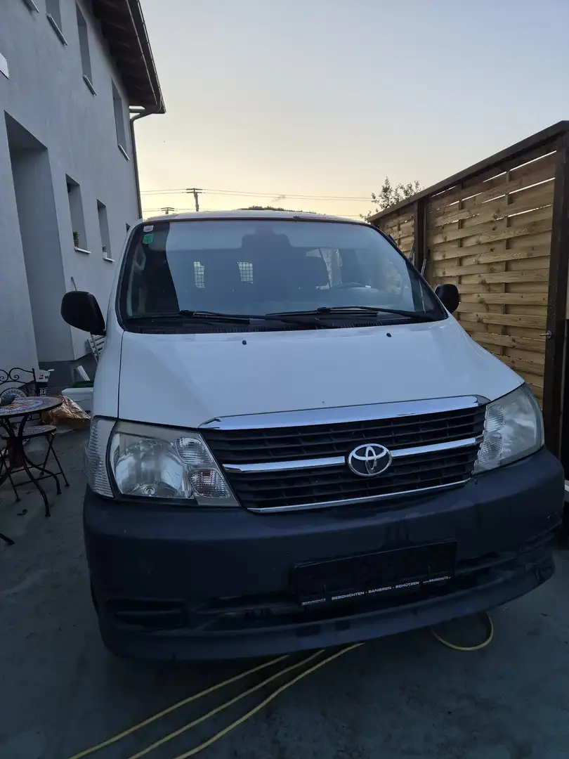 Toyota Hiace 2,5 D-4D 120 kurz GL "Cool&Sound"4WD Cool&Sound - 1
