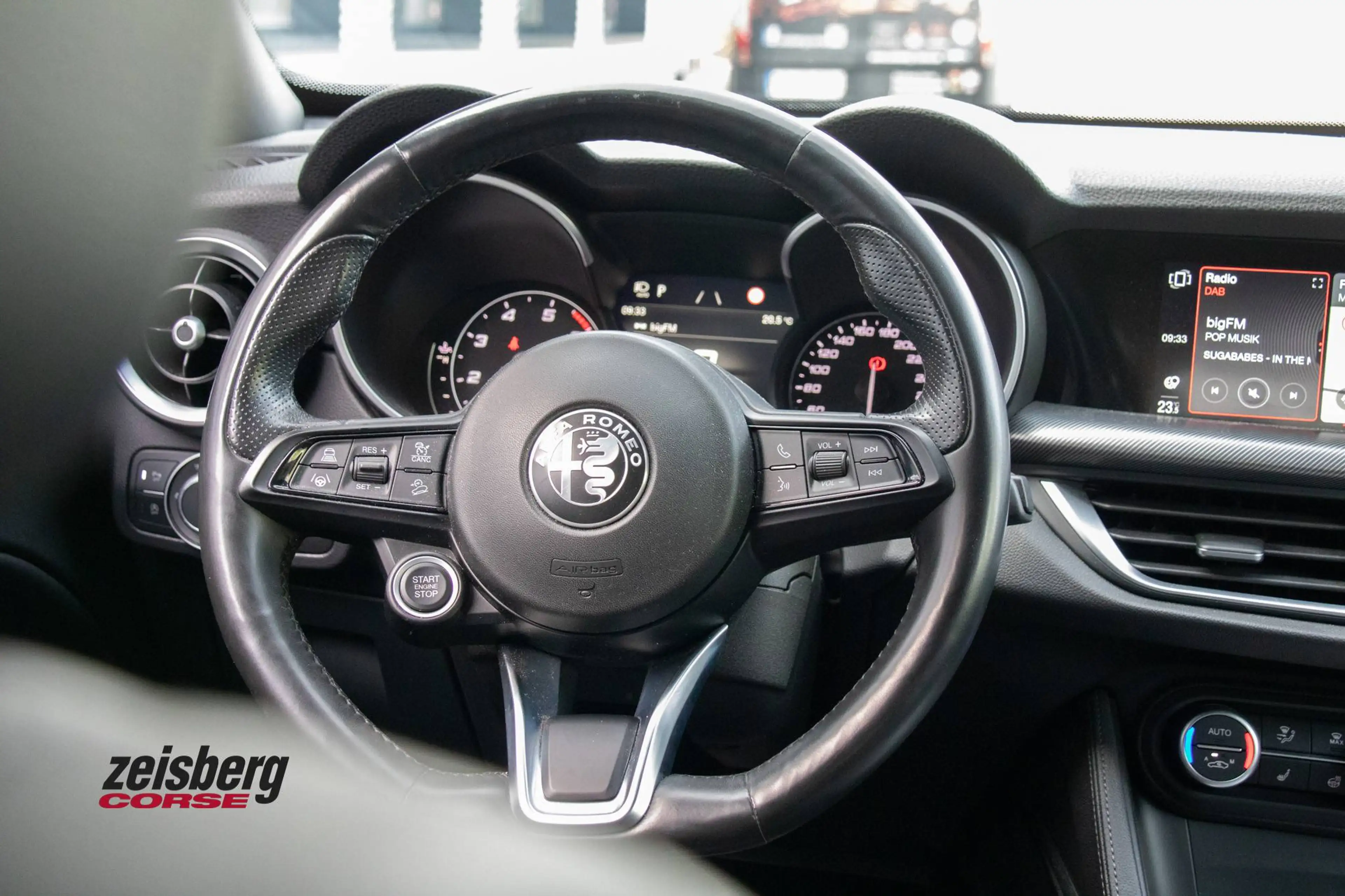 Alfa Romeo Stelvio Veloce 2.0 Q4-AT8 Scheckheft/21" — photo 11