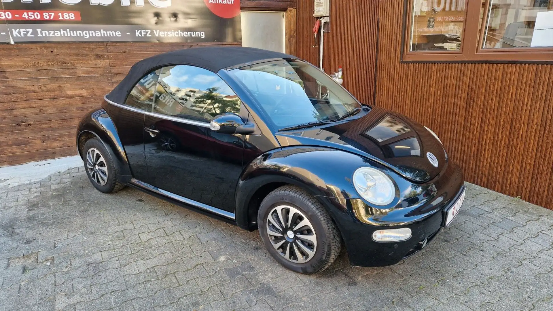 Volkswagen New Beetle Cabriolet 1.4, SHZ, PDC Schwarz - 2