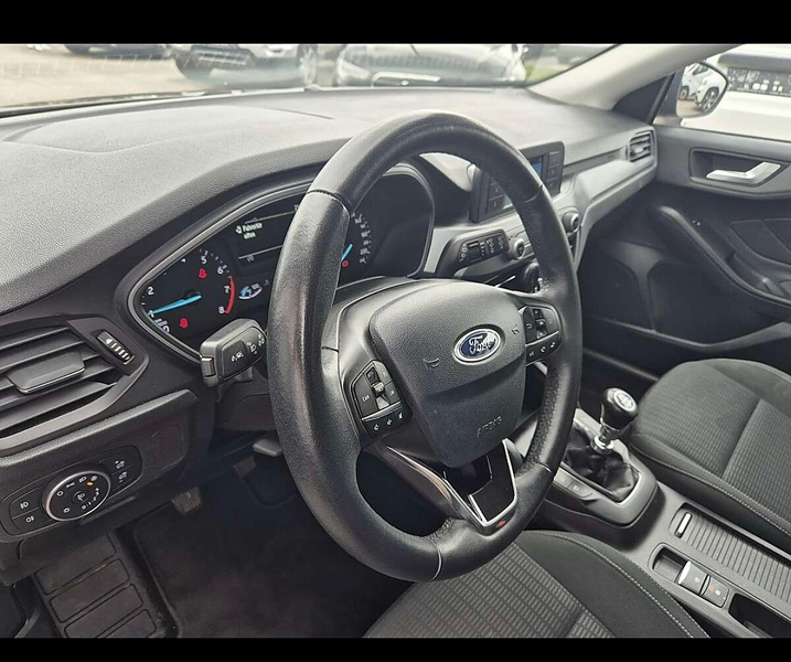 Ford Focus Traveller 1,0 EcoBoost Trend Edition — photo 6