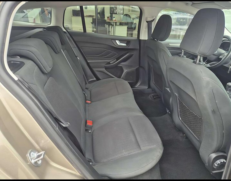 Ford Focus Traveller 1,0 EcoBoost Trend Edition — photo 8