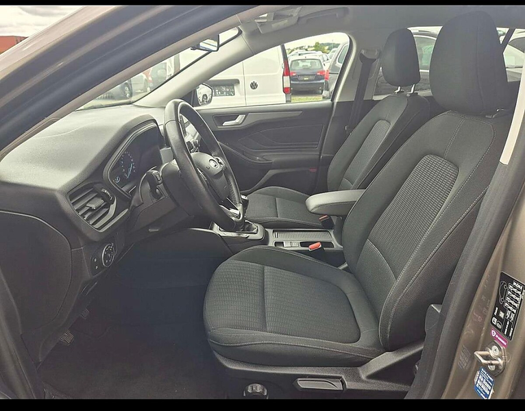 Ford Focus Traveller 1,0 EcoBoost Trend Edition — photo 5