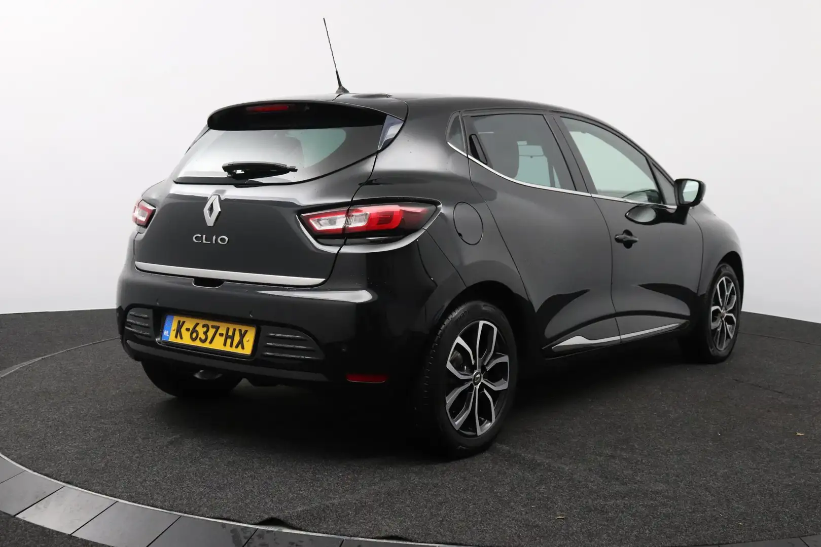 Renault Clio TCe 90 Intens | LED | Carplay & Android Auto| Clim Nero - 2