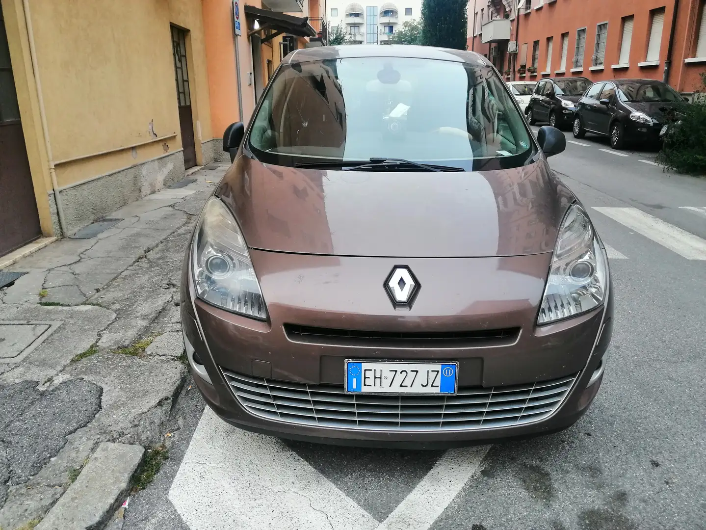 Renault Scenic Scenic III 20091.9 dci Dynamique c/TomTom Marrone - 1