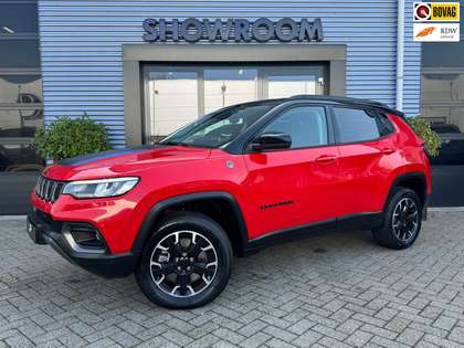 Jeep Compass 4xe 240 Plug-in Hybrid Electric Trailhawk