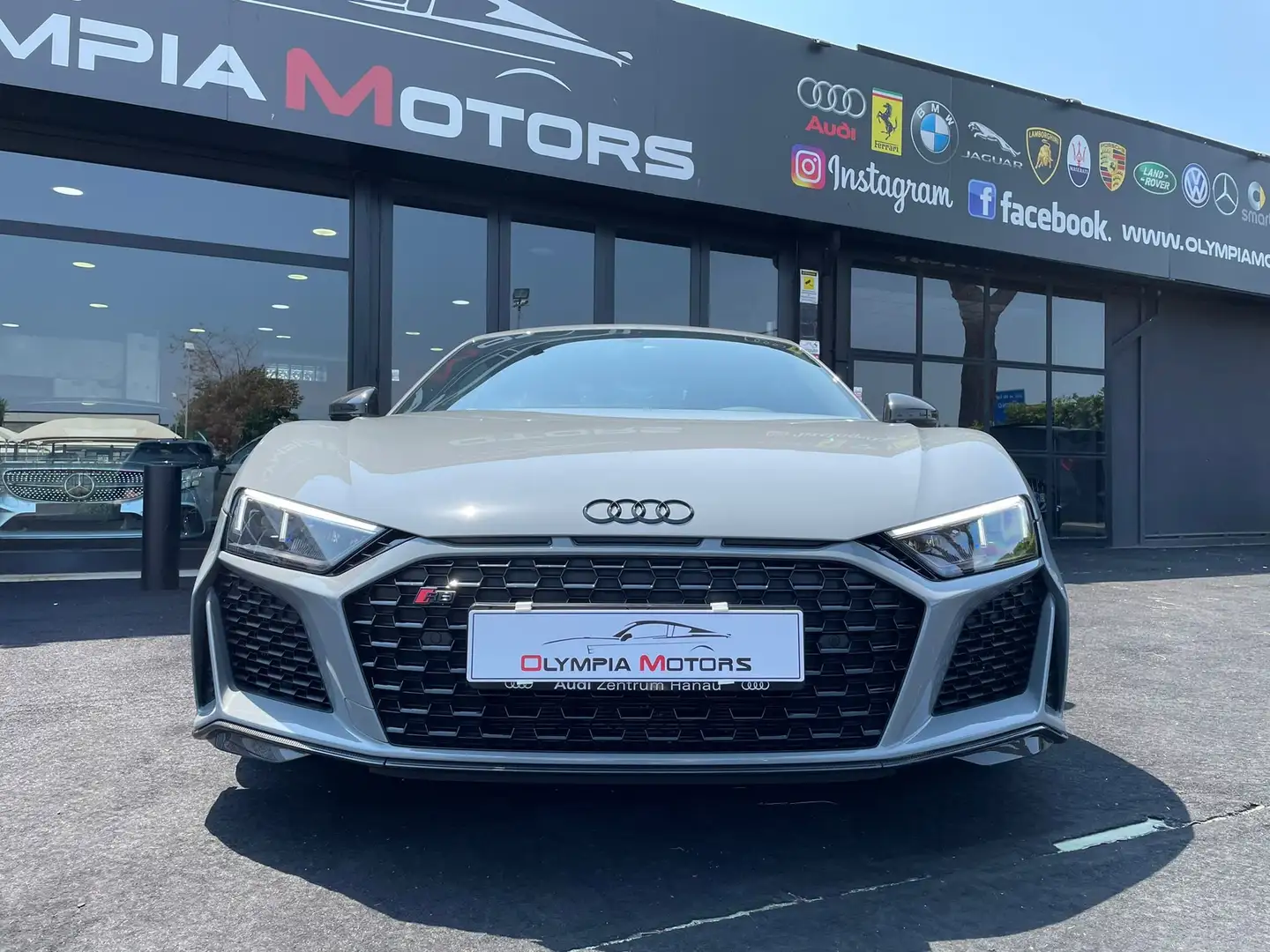 Audi R8 COUPE V10 PERFORMANCE Q4 NAVI LED KERAMIK 20' LED Grigio - 2