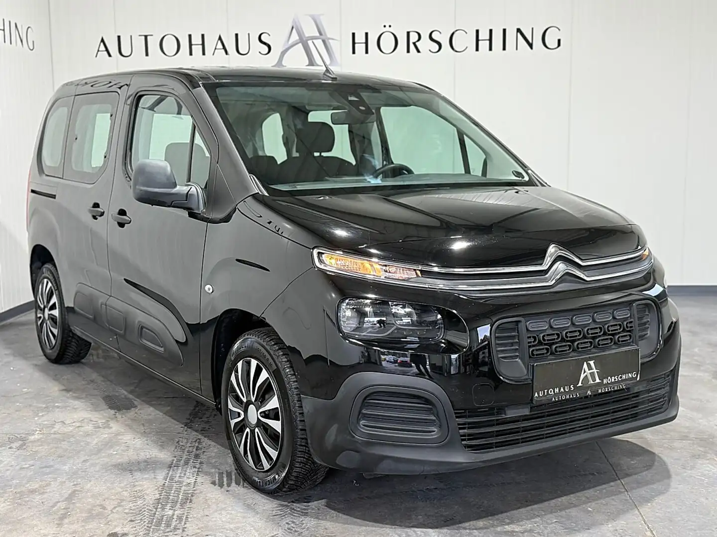 Citroen Berlingo PureTech 110 S&S Feel Schwarz - 1