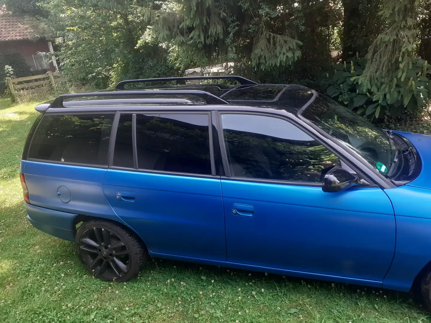 Opel Astra Astra Caravan 16V Sport, 2,0l Motor Blau - 2