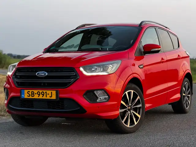 Ford Kuga view 4