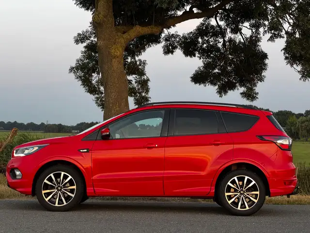 Ford Kuga view 2
