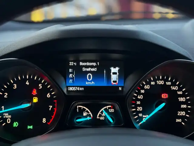 Ford Kuga view 25