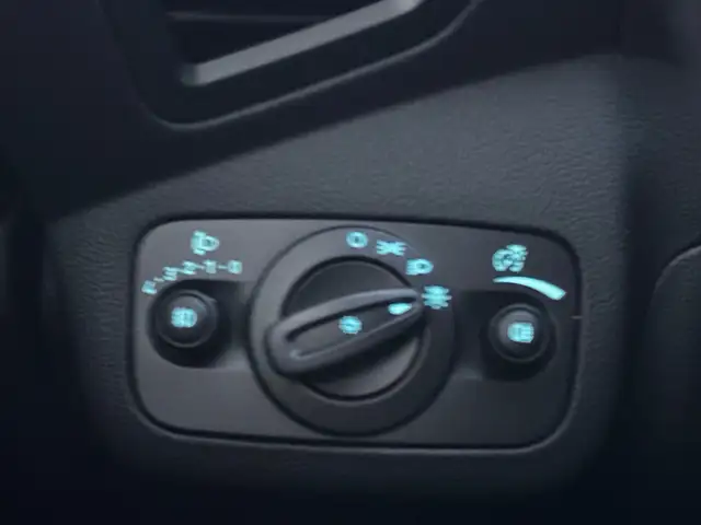 Ford Kuga view 22