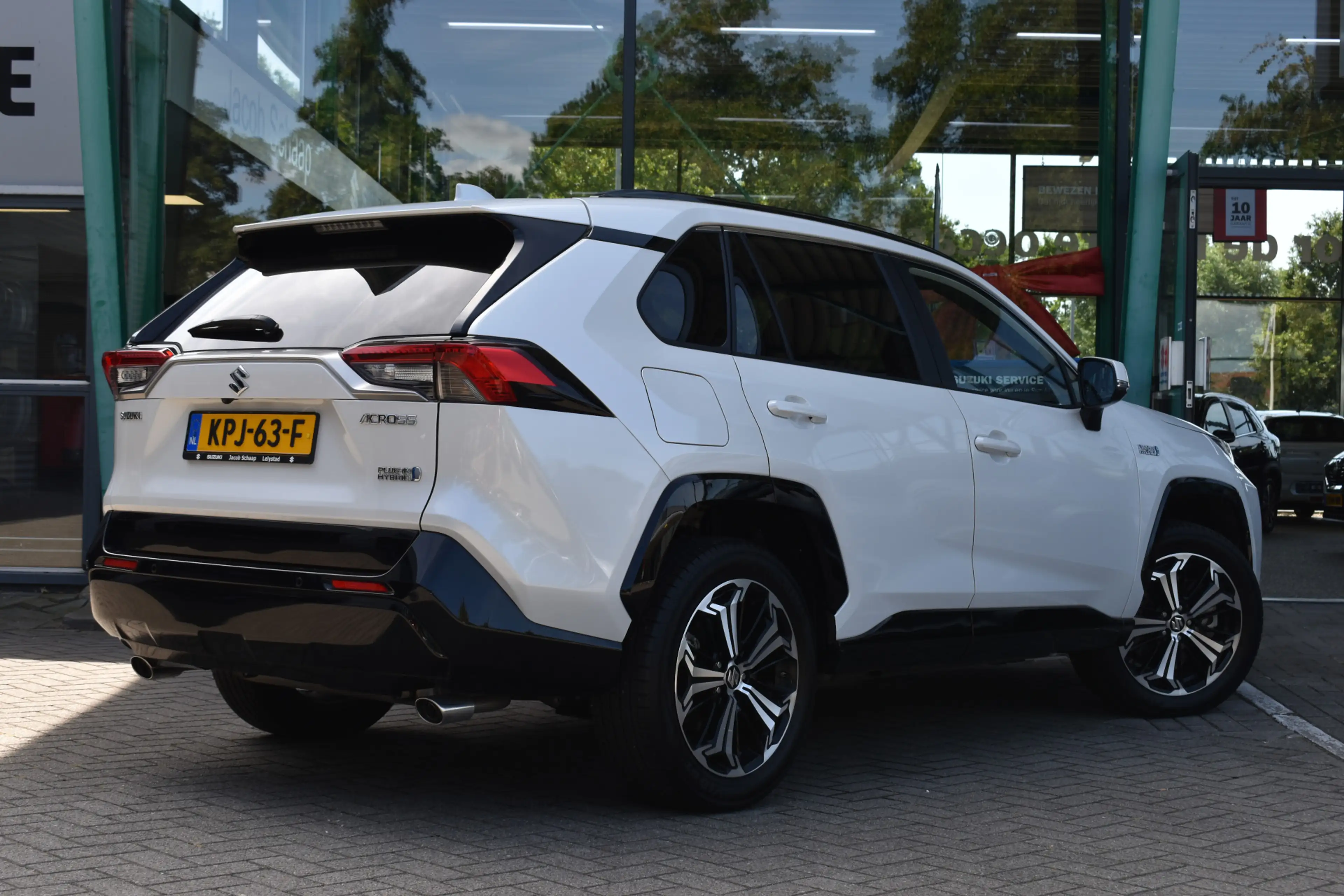 Toyota RAV 4 (Suzuki) 2.5 Plug-in Hybrid AWD Style Limited Auto — photo 3