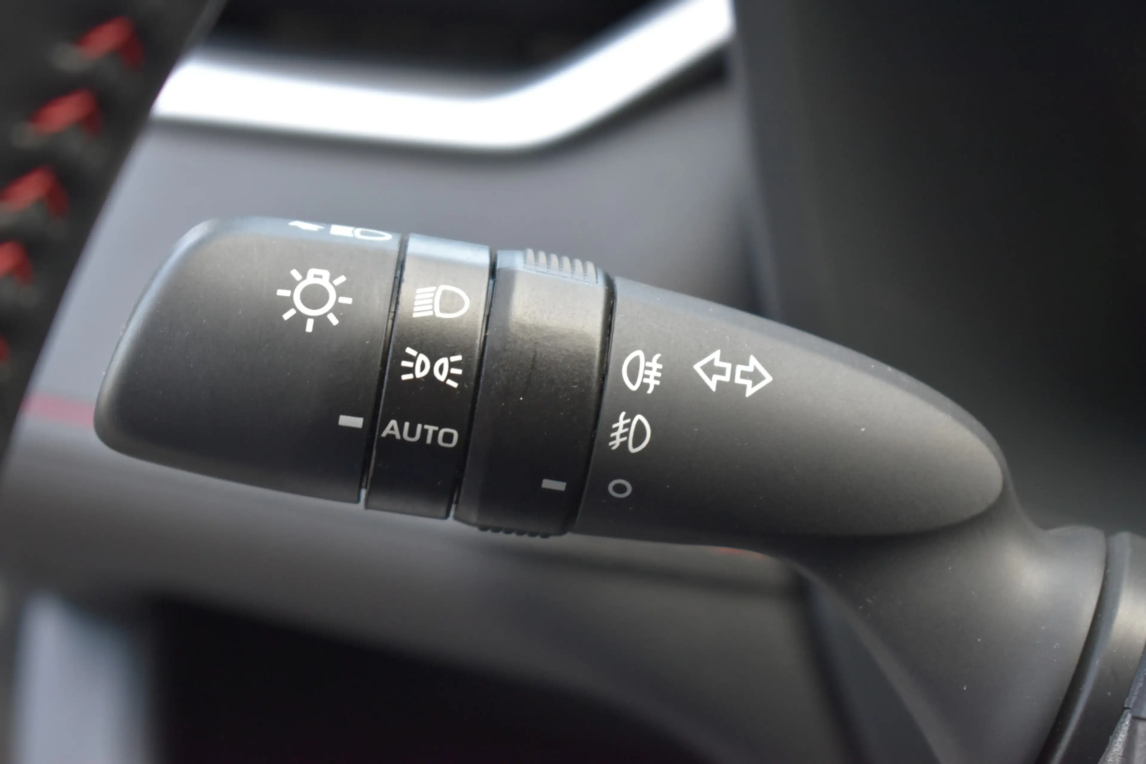 Toyota RAV 4 (Suzuki) 2.5 Plug-in Hybrid AWD Style Limited Auto — photo 10